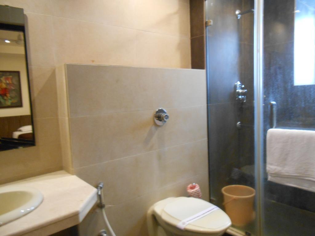 Hotel Victerrace Regency Kolkata Room photo